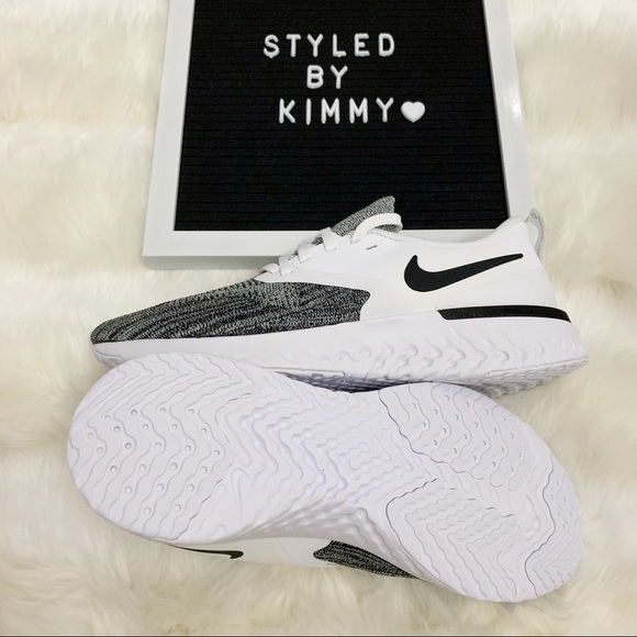 nike odyssey flyknit 2 review